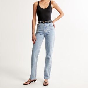 Abercrombie 90’s Straight Ultra High Rise Jeans